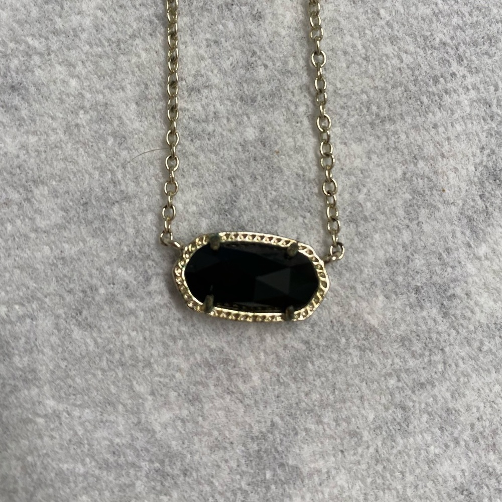 Classic Kendra Scott Necklace